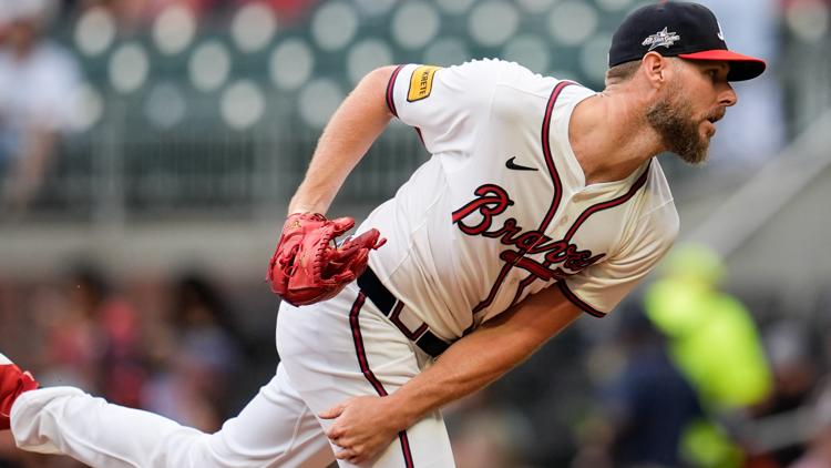 Chris Sale dominates as Braves hand Mets fifth straight loss 5-0