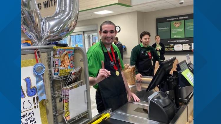 Meet the Publix cashier who customers wait 40 minutes to see