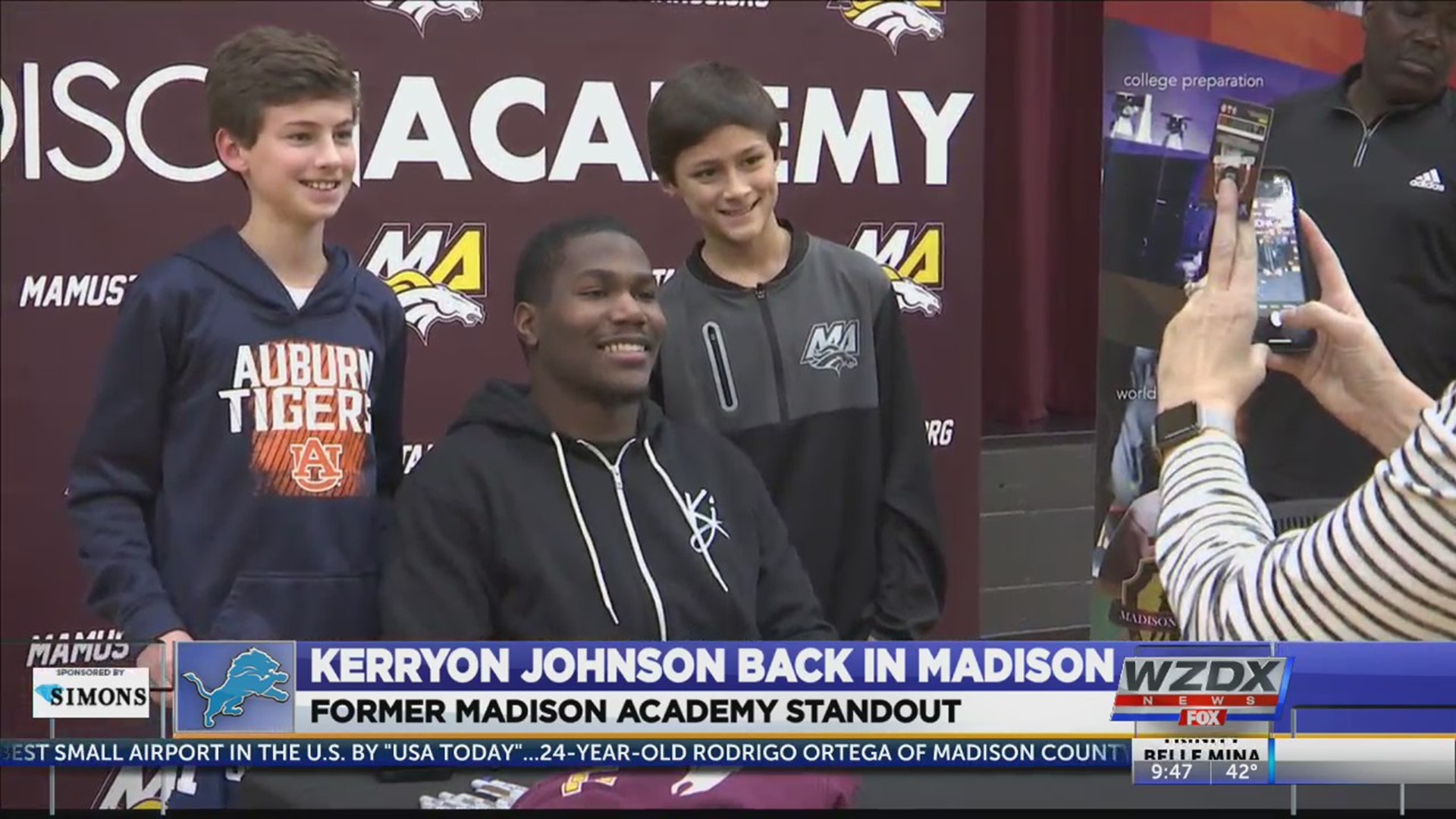 Former Madison Academy and Auburn standout, Kerryon Johnson, came back to sign autographs for fans Friday evening.