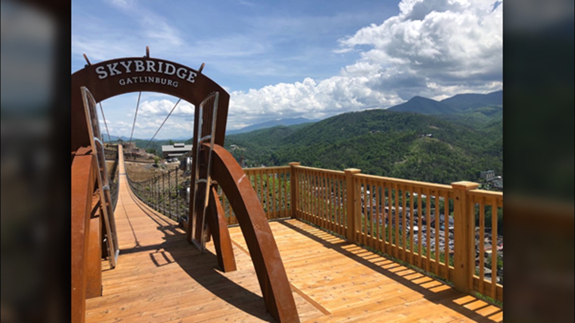 GATLINBURG SKYBRIDGE What you need to know before you cross
