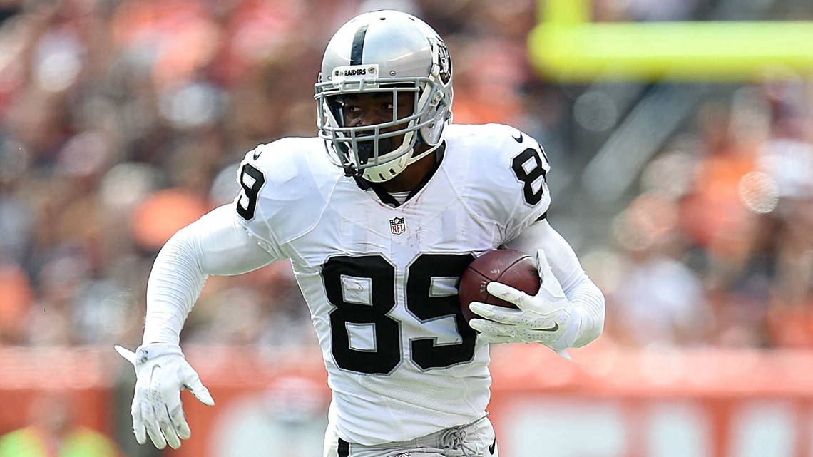 Oakland Raiders wide receiver Amari Cooper (89) against the