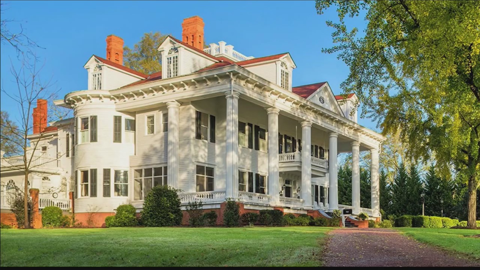 The Antebellum mansion inspiring Ashley Wilke's estate from "Gone with the Wind" is up for sale.