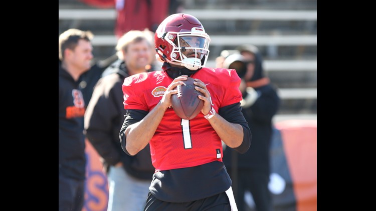 Jalen Hurts eyes NFL, with 'boulder' not chip on shoulder