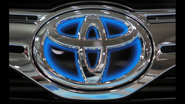 Toyota recalls 460,000 vehicles for stability issues