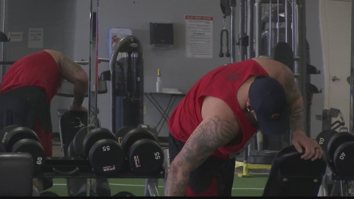 How to stay healthy at the gym during coronavirus