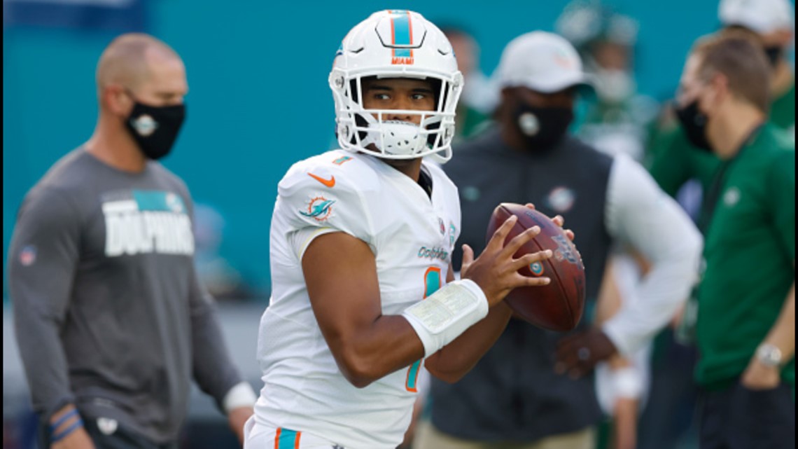 Dolphins QB Tua Tagovailoa finally makes NFL debut, his first game since  hip injury at Alabama