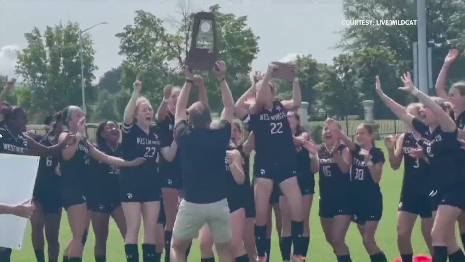 Westminster Christian (girls), St. John Paul II (girls), Guntersville (boys) & Collinsville (boys) won their respective state titles and brought home blue maps!