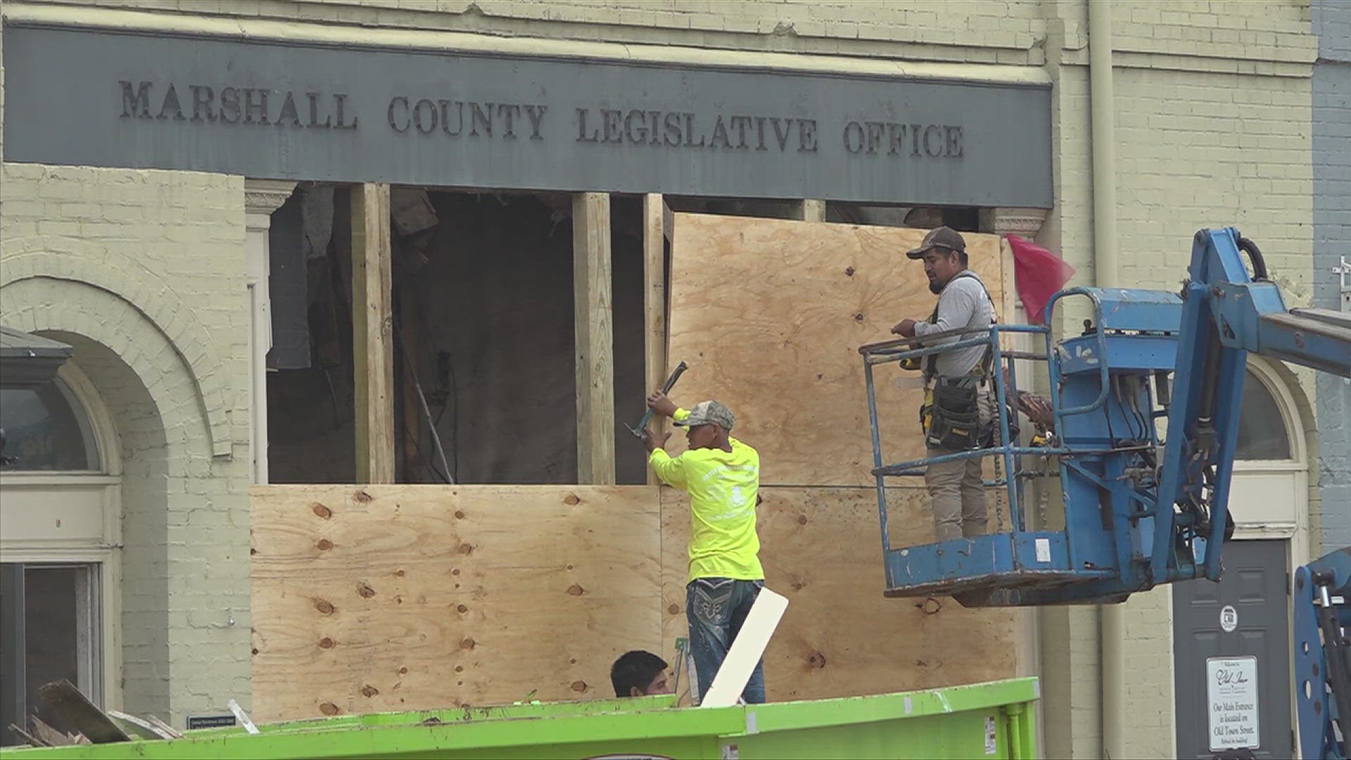 The building formerly housed the Marshall County Legislative Office.