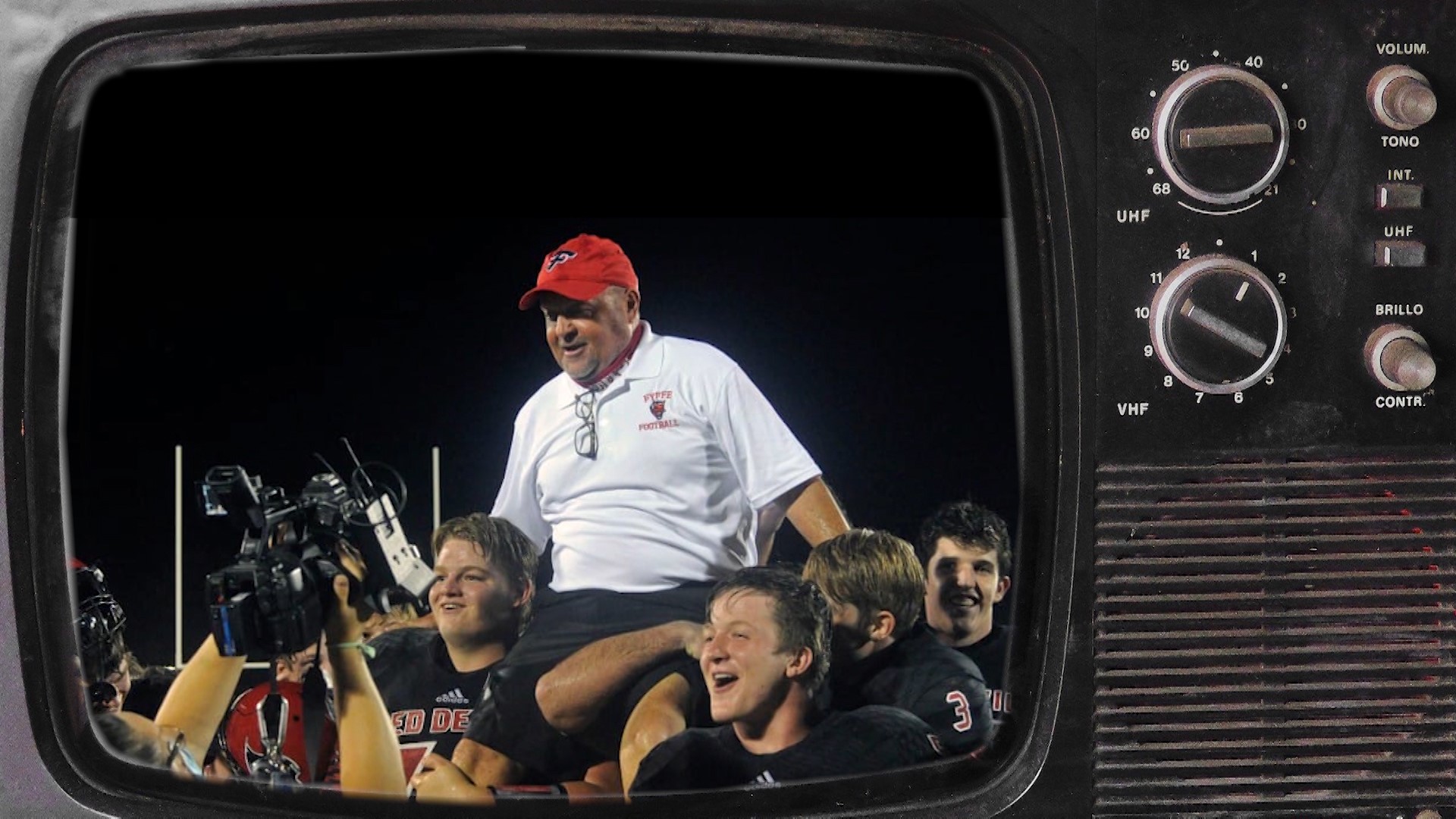 On Sept. 11, 1992, Paul Benefield won his 1st game  with Sylvania High school. Exactly 28 years later, he got his 300th career victory as Fyffe defeated Sylvania.