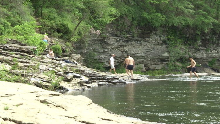 A day at Little River Canyon: Swimming safety and a surge in visitors
