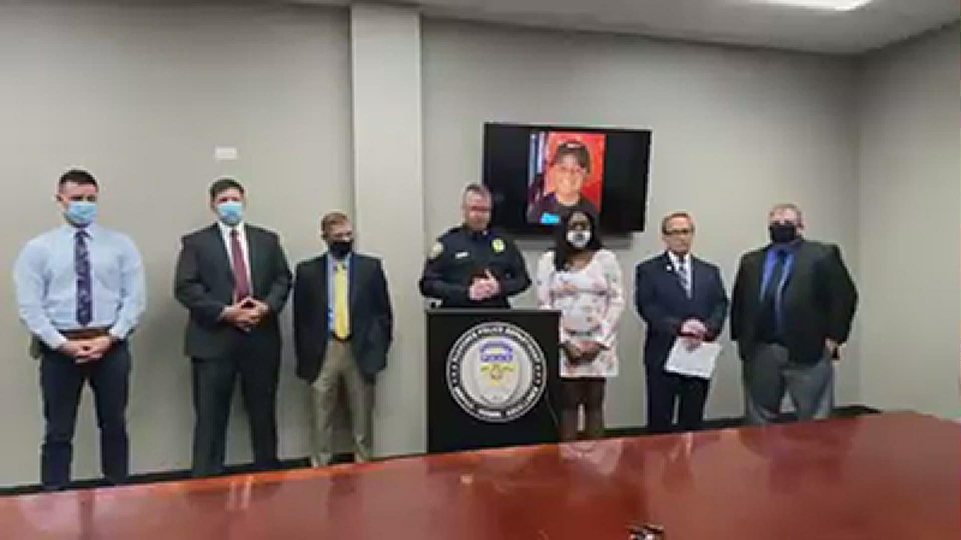 Florence police have arrested two people in connection with the death of 3-year-old Kaiden Garner.