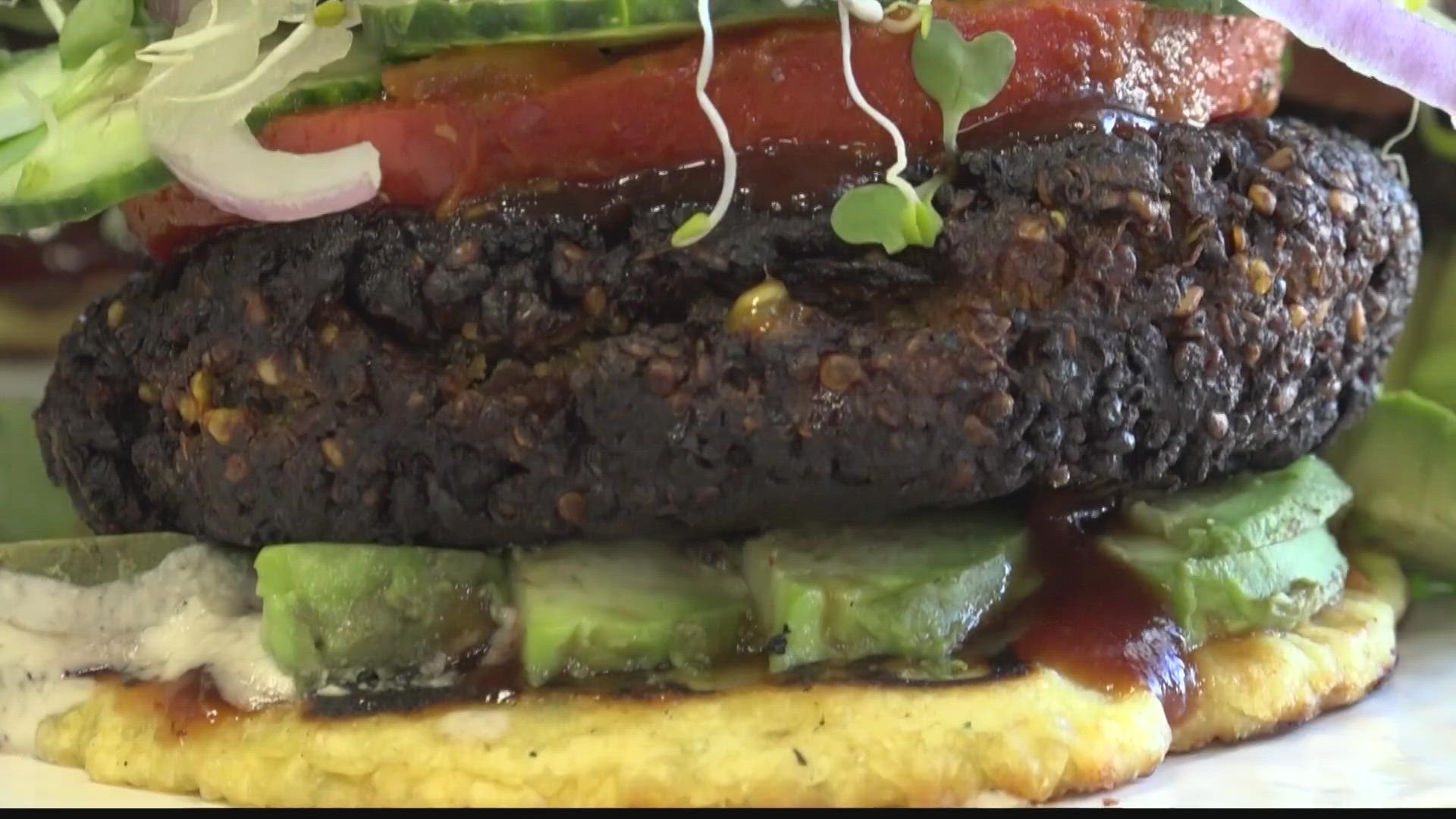 Chef Will with Lowe Mill shares a vegan-friendly burger recipe with FOX54's Keneisha Deas.