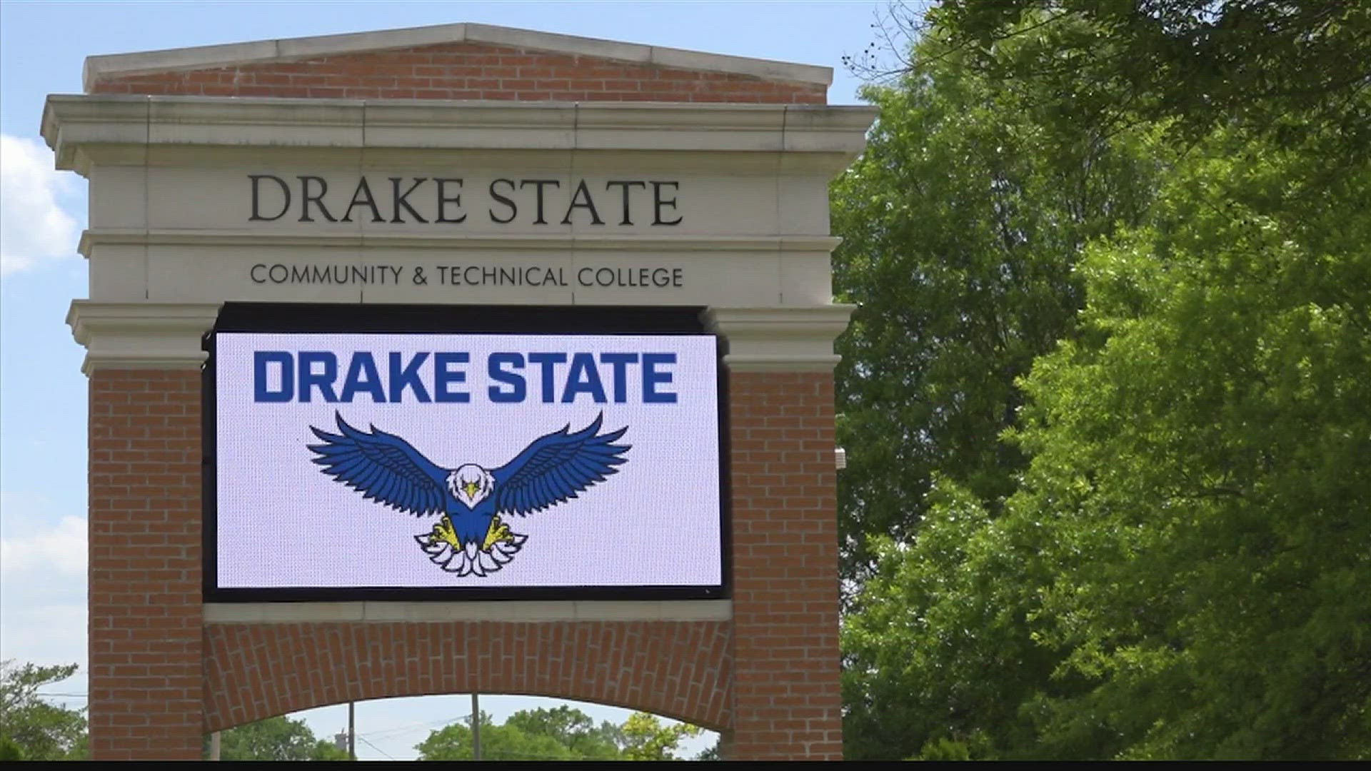 Officials at Drake State Community & Technical College discuss their plans to hire police presence on campus.