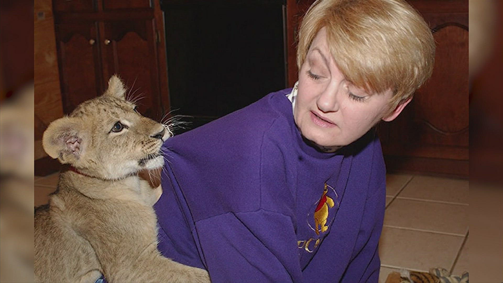 Anne Howard was instrumental in securing Leo III and his sister Una as college mascots more than 20 years ago.