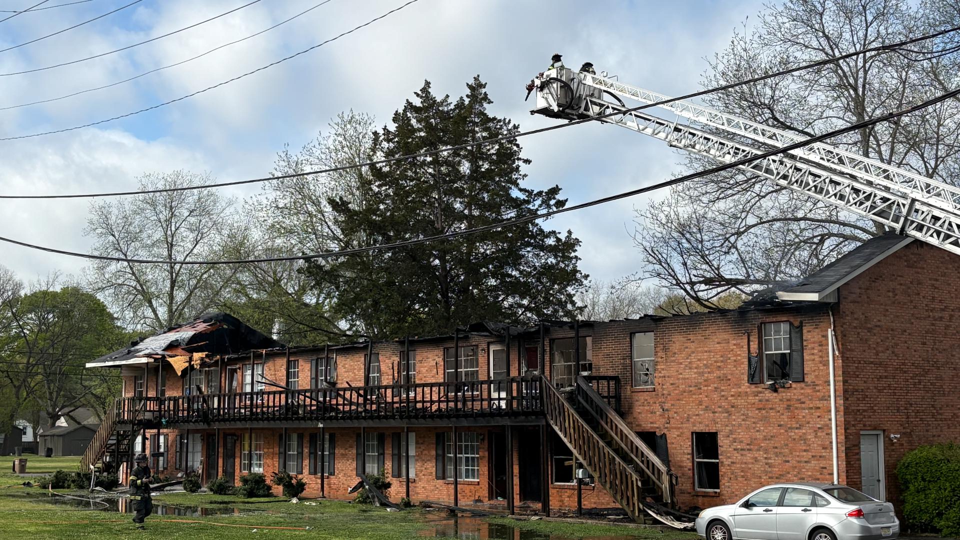 Firefighters battle active apartment fire on 16th Avenue SE in Decatur ...