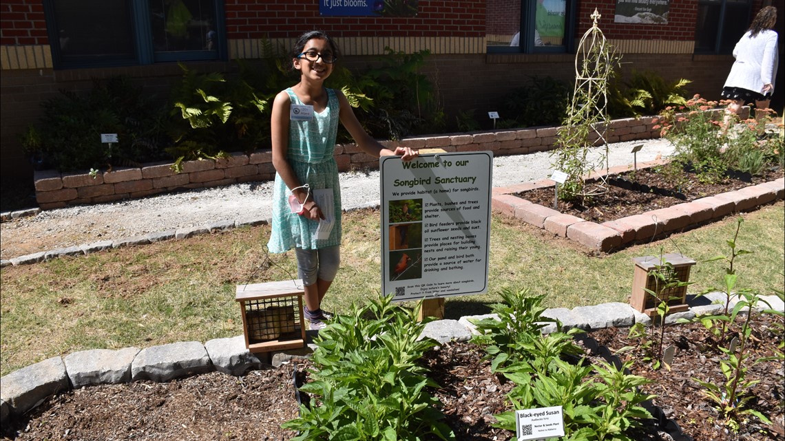 Rainbow Elementary School officially opens its Outdoor Classroom