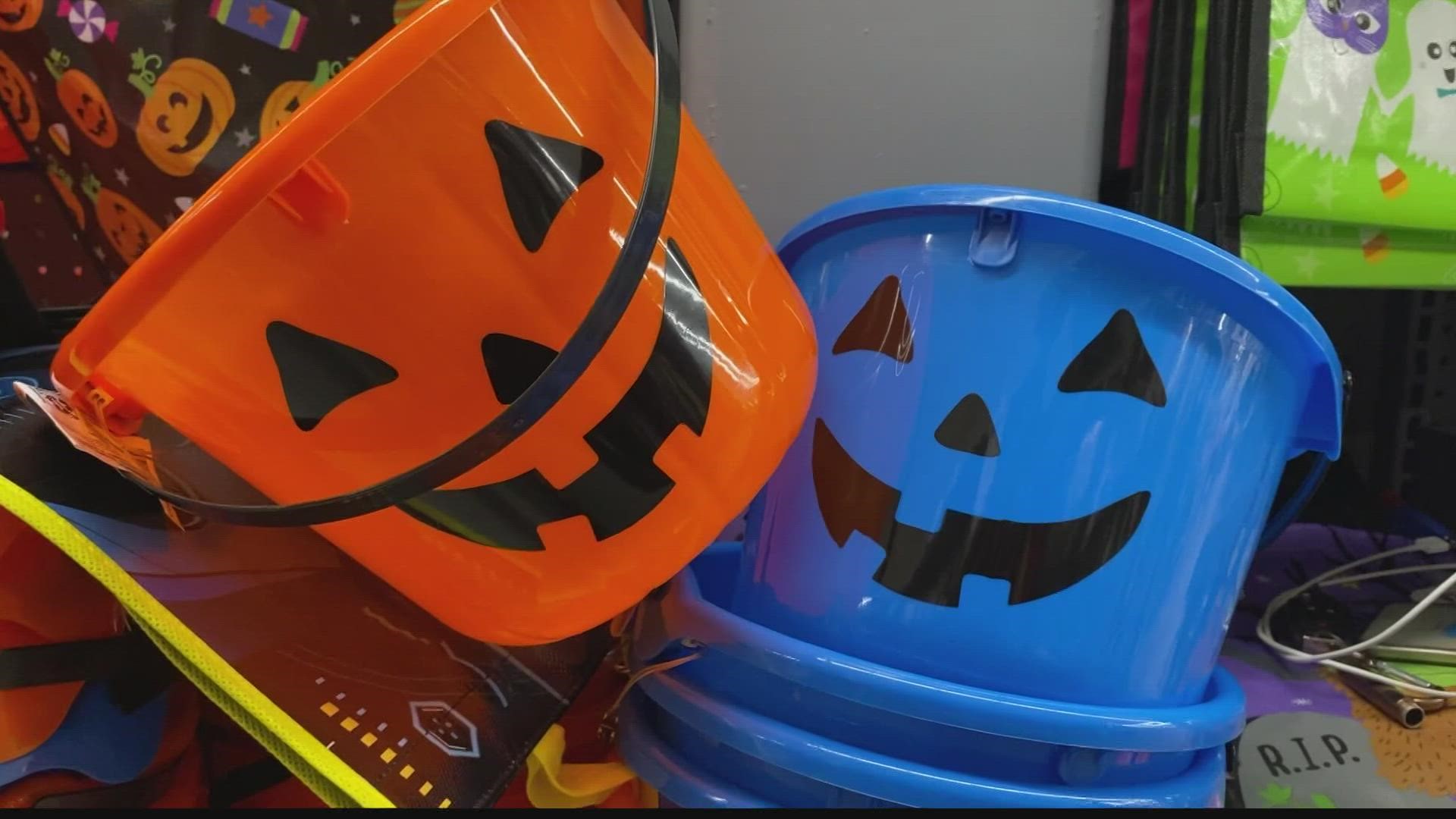 Those blue pumpkin candy buckets help children with autism to better trick-or-treat and people to better understand them.