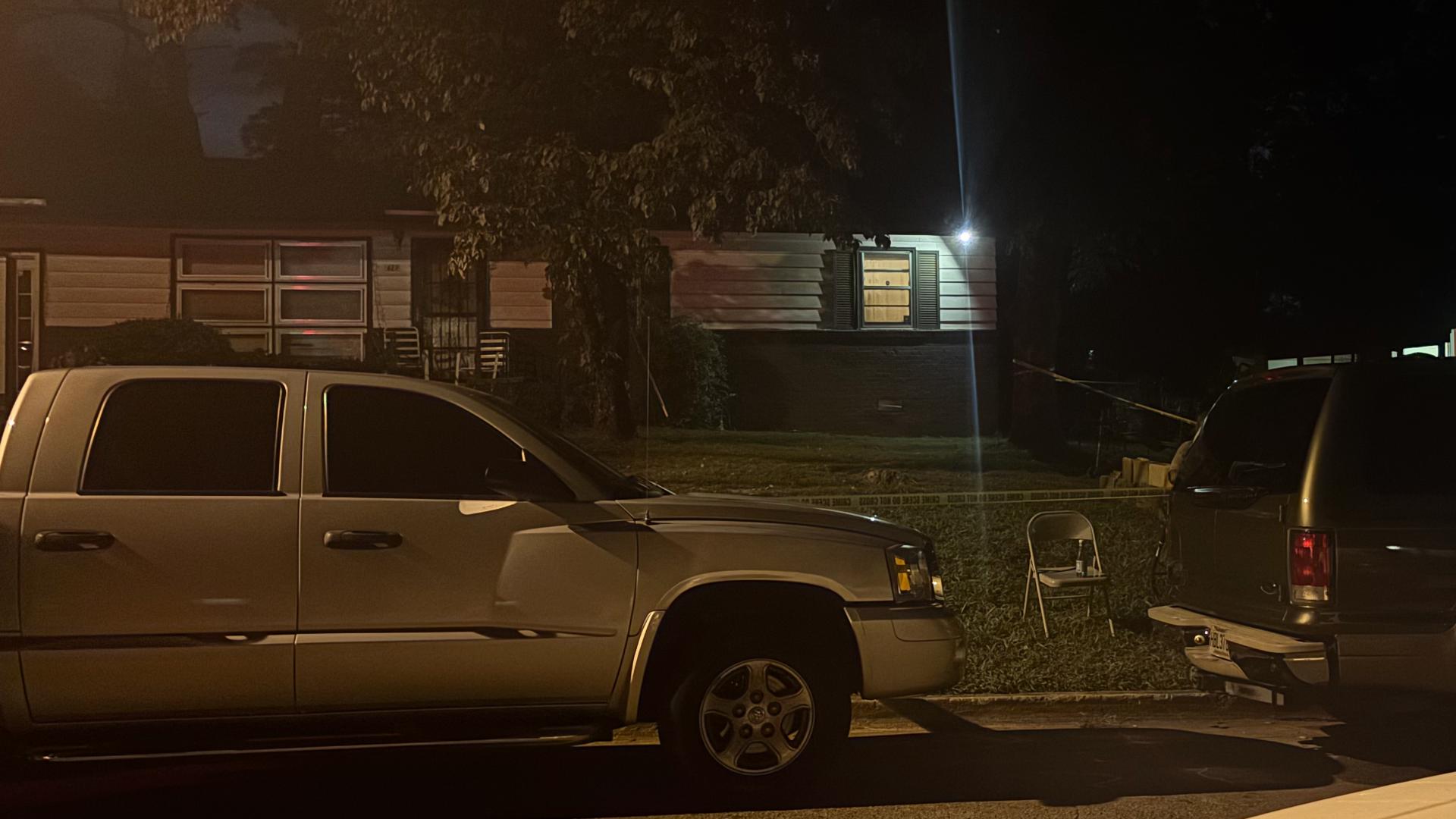 Huntsville police are investigating an apparent murder-suicide on Kennan Rd. A man and woman were found dead in the home.