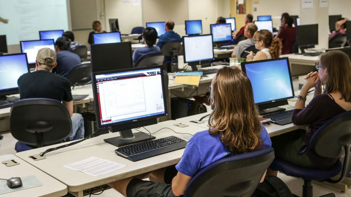 Applications open for UAH cybersecurity, engineering scholarships