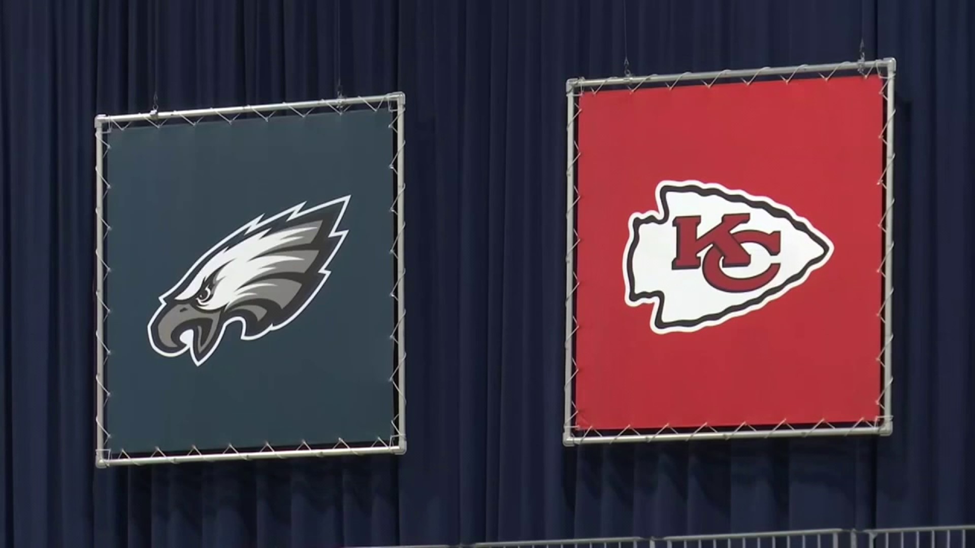 Super Bowl Kansas City Chiefs and Philadelphia Eagles State farm