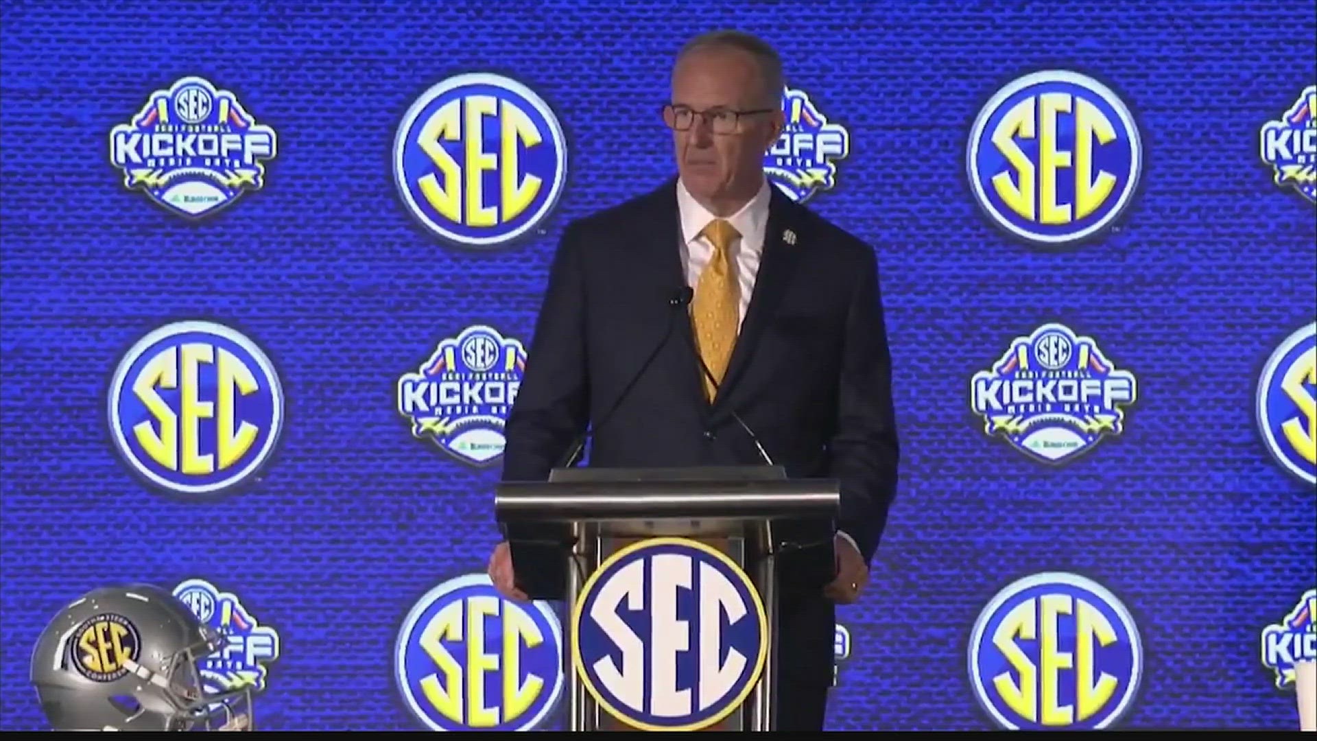 Greg Sankey to remain SEC commissioner through 2028 after agreeing to  contract extension 