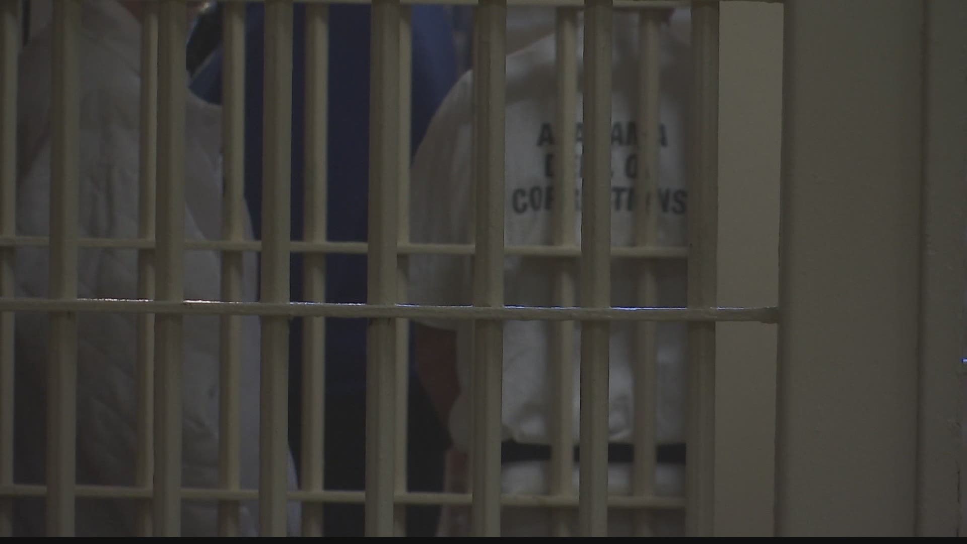 Former Alabama corrections officer pleads guilty to sexual abuse