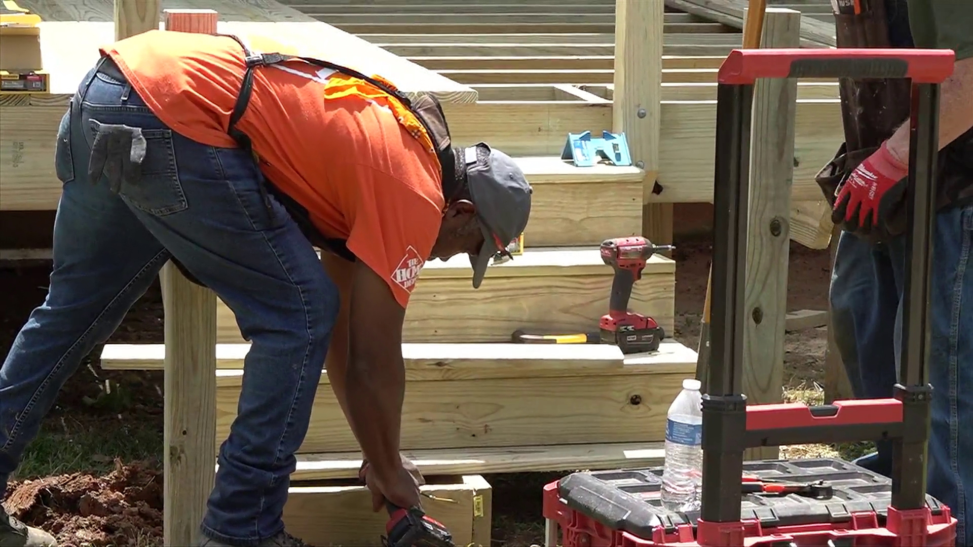 The Home Depot and Bearded Warriors Partnership join forces to help a North Alabama veteran get his home spruced up.