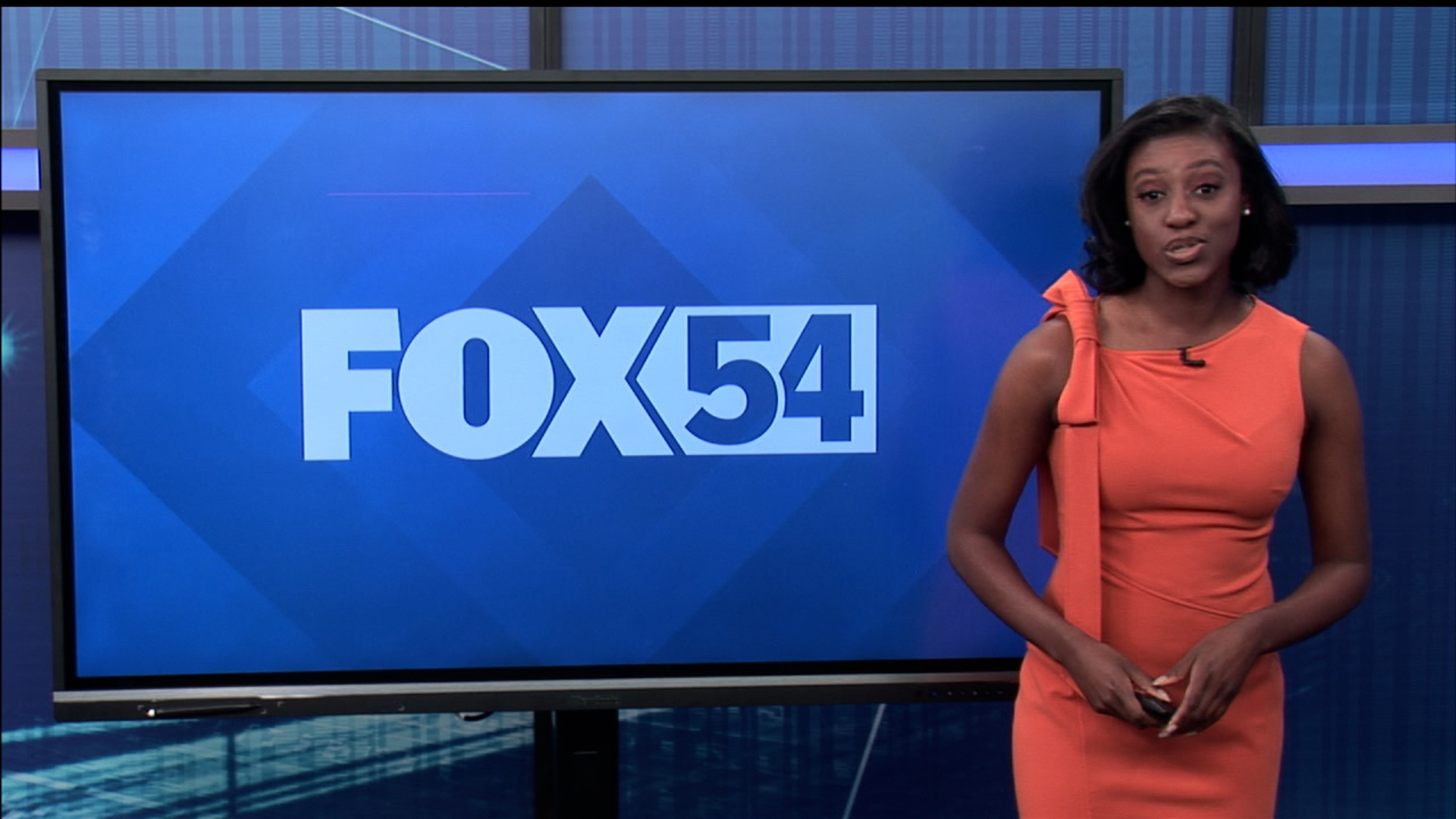 Hurricane preparations, hand-free law, and a new Top Teacher | FOX54 News in :54