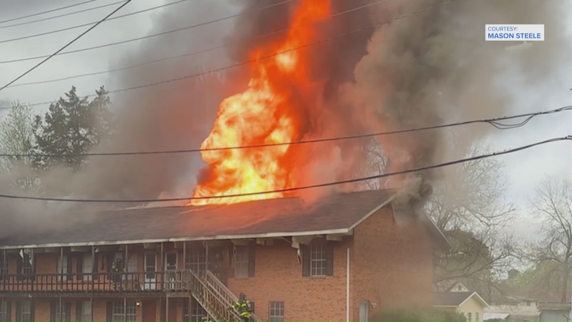 More than a dozen displaced by apartment fire on 16th Avenue SE in ...