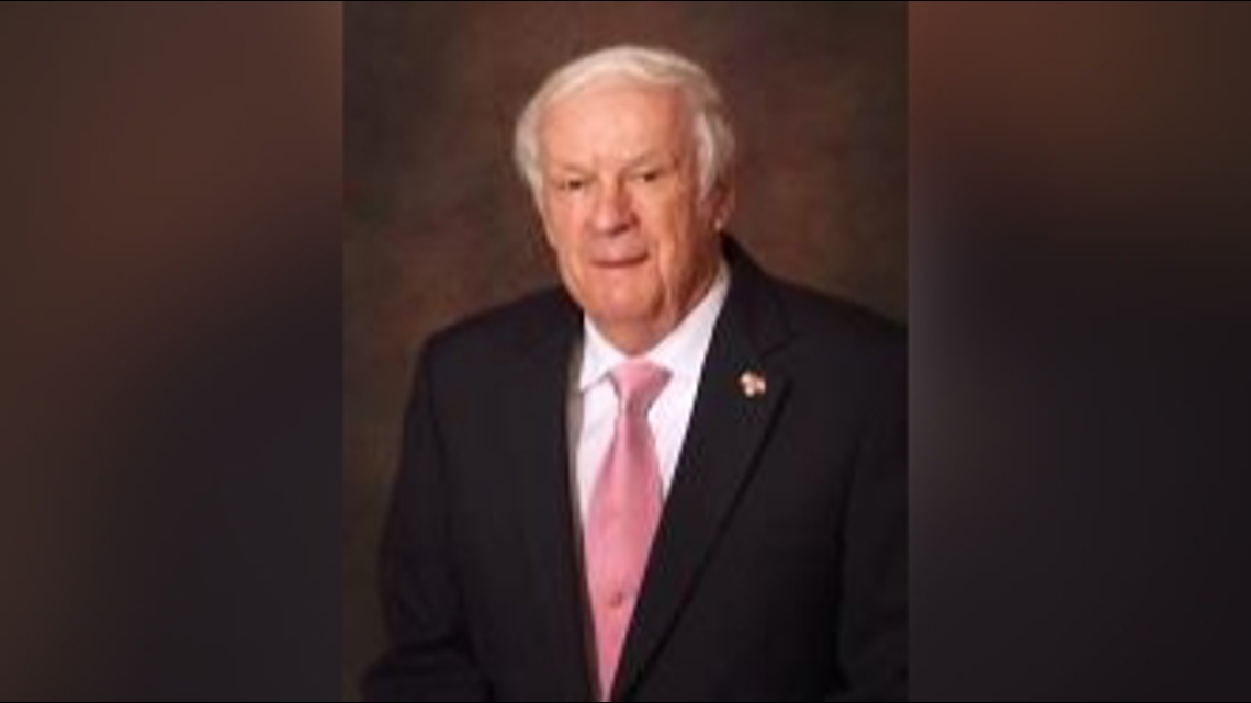 Huntsville residents challenge mandatory smart meters at board meeting – rocketcitynow.com