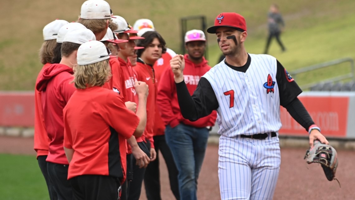 Trash Pandas throw no-hitter but drop game one, win with shutout