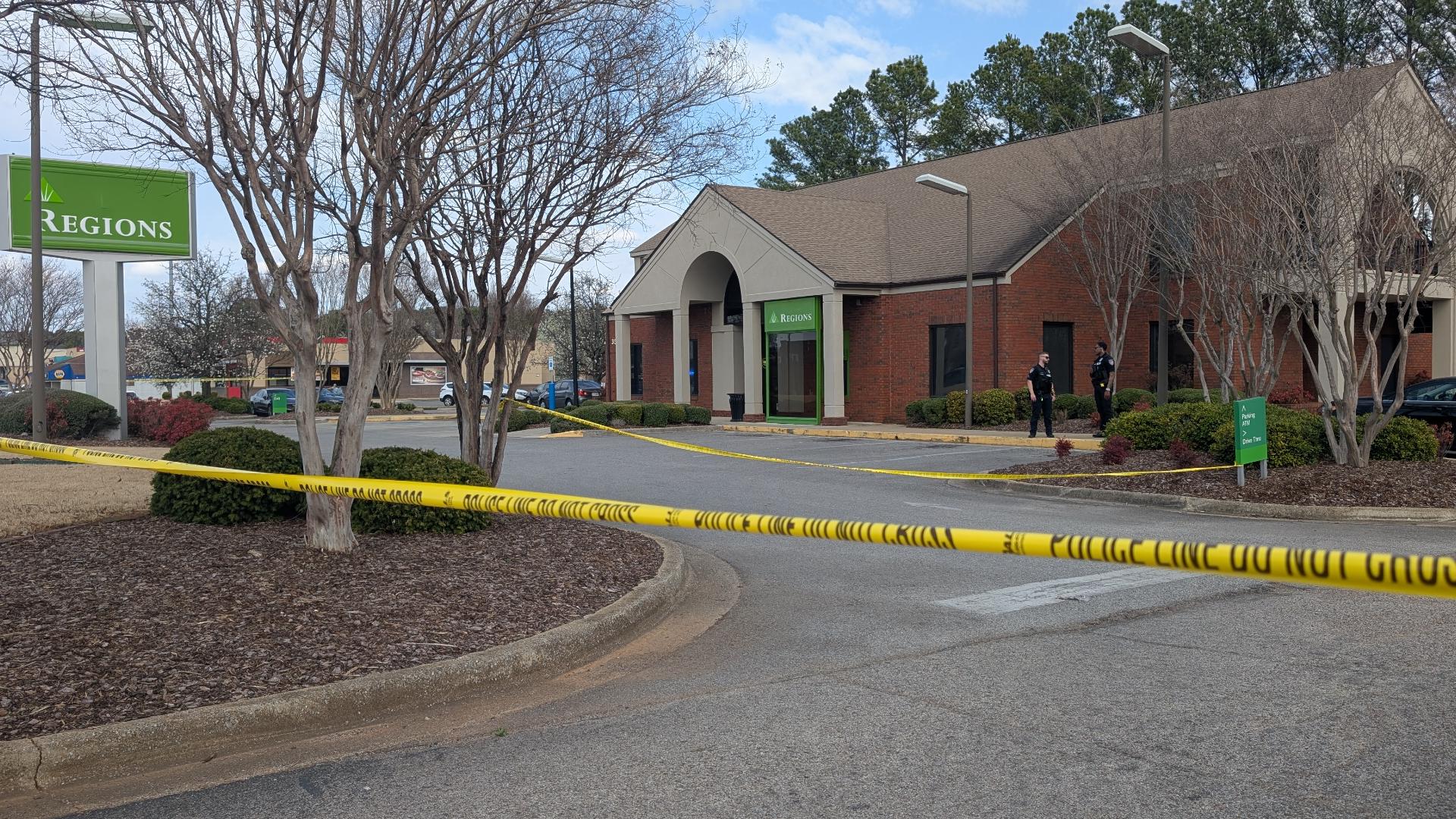 Madison Police investigating robbery at Regions Bank on Hughes Road on ...