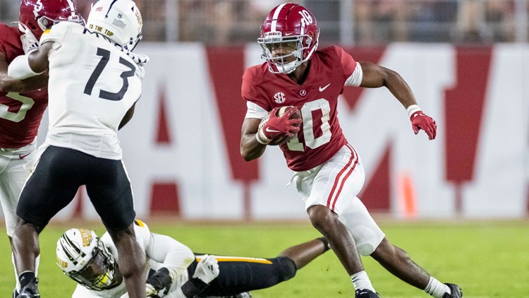 Alabama WR JoJo Earle expected to miss 6-8 weeks with a fractured foot