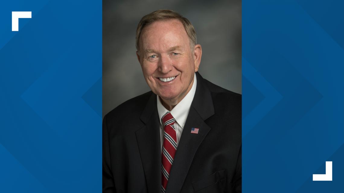 Alabama Senator and pharmacist honored with APhA Hubert H. Humphrey Award