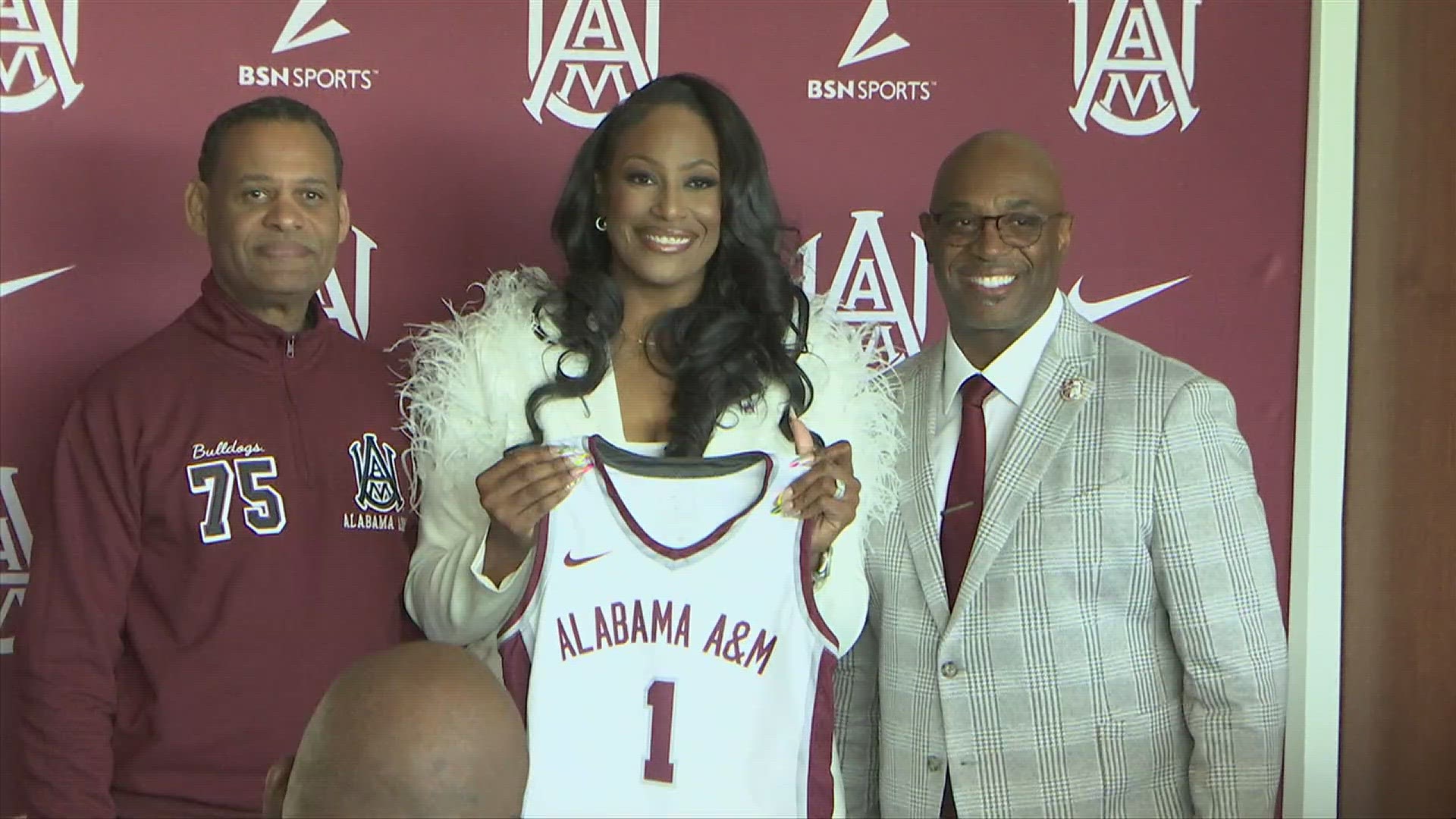 Former UAPB coach Dawn Thornton has been hired to lead the Alabama A&M Lady Bulldogs basketball team.