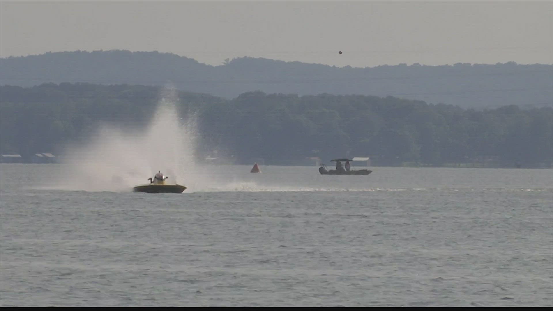 The H1 Unlimited hydroplane fleet started the 2023 season today by giving race fans a tremendous demonstration of speed at Lake Guntersville for Hydrofest