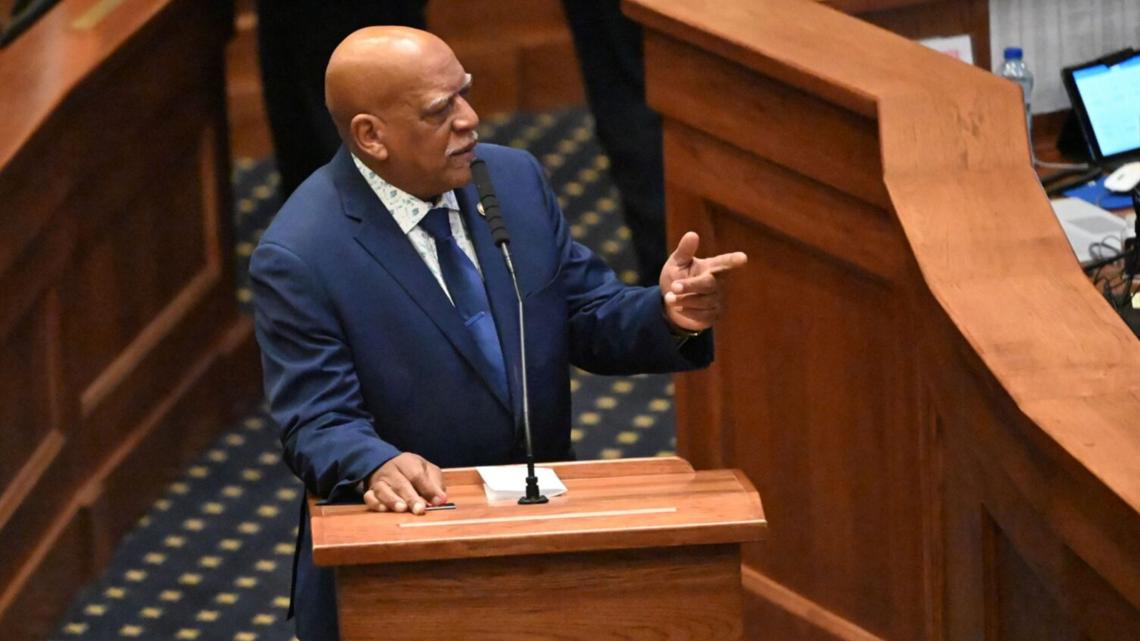 Senate Democrats stall Alabama bills amid exclusion from decision-making process