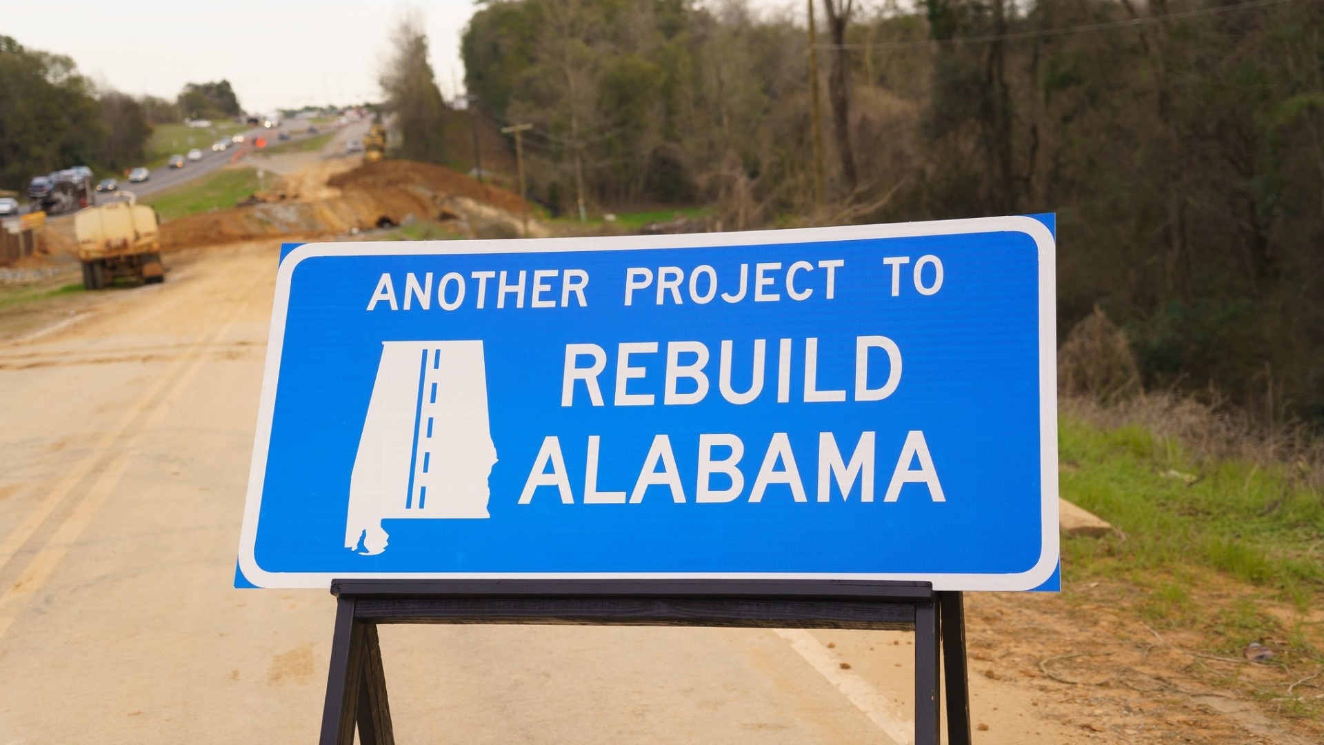 Gov. Ivey announces $7.6M for 26 road projects in Alabama under Rebuild ...