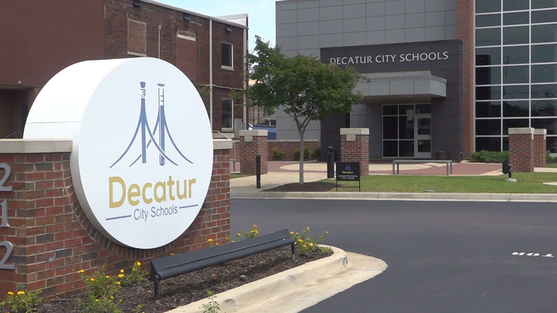Decatur schools approve 3% raise for employees | rocketcitynow.com