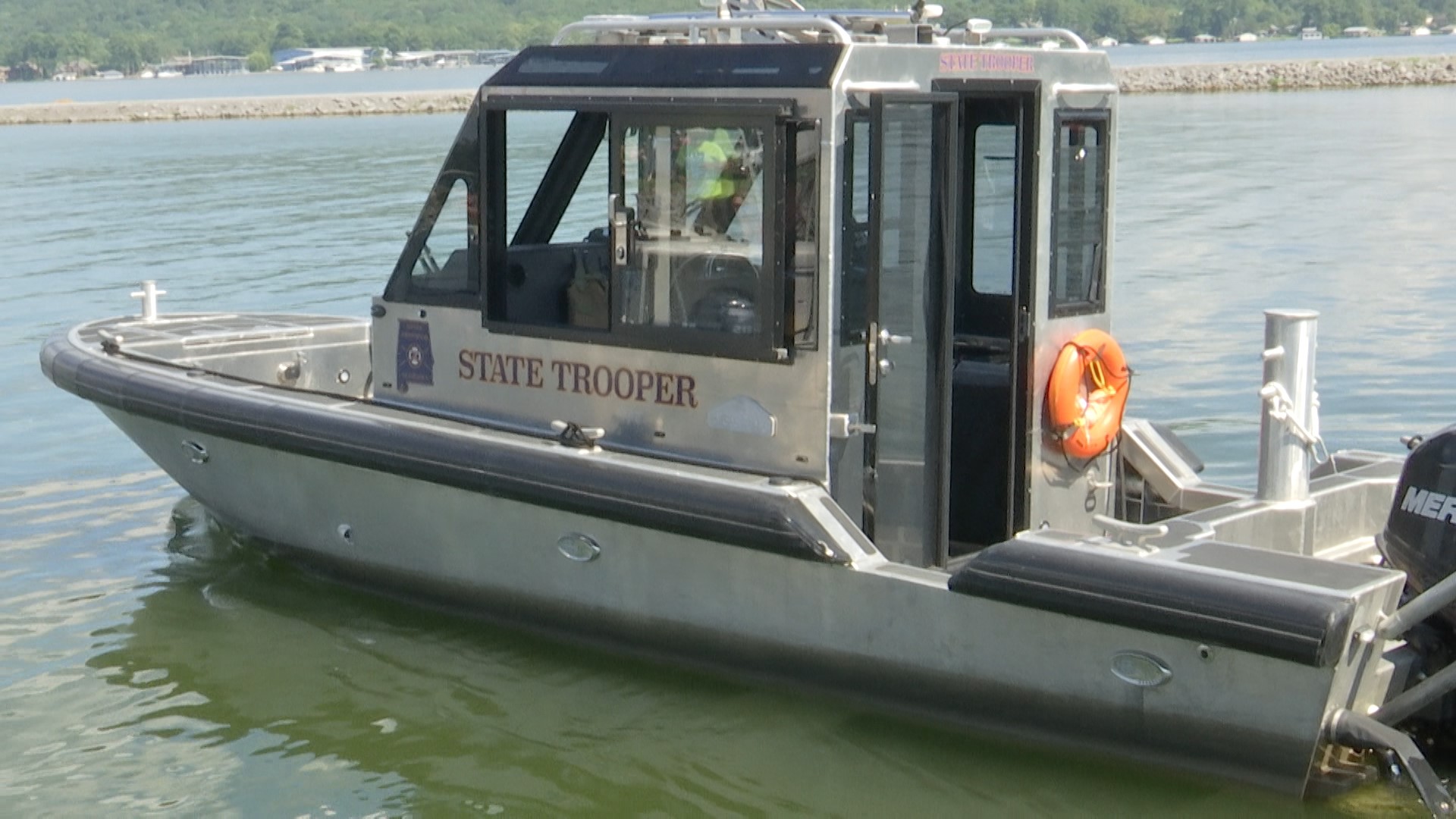 A senior trooper with the Alabama Law Enforcement agencies shares tips for how to keep you and your family safe while out boating over the 4th of July holiday.