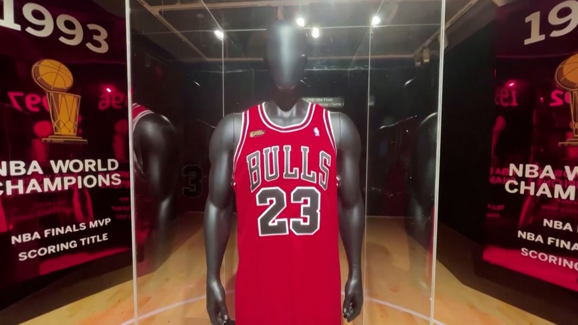 Michael Jordan's 1998 NBA Finals jersey auction sets a record