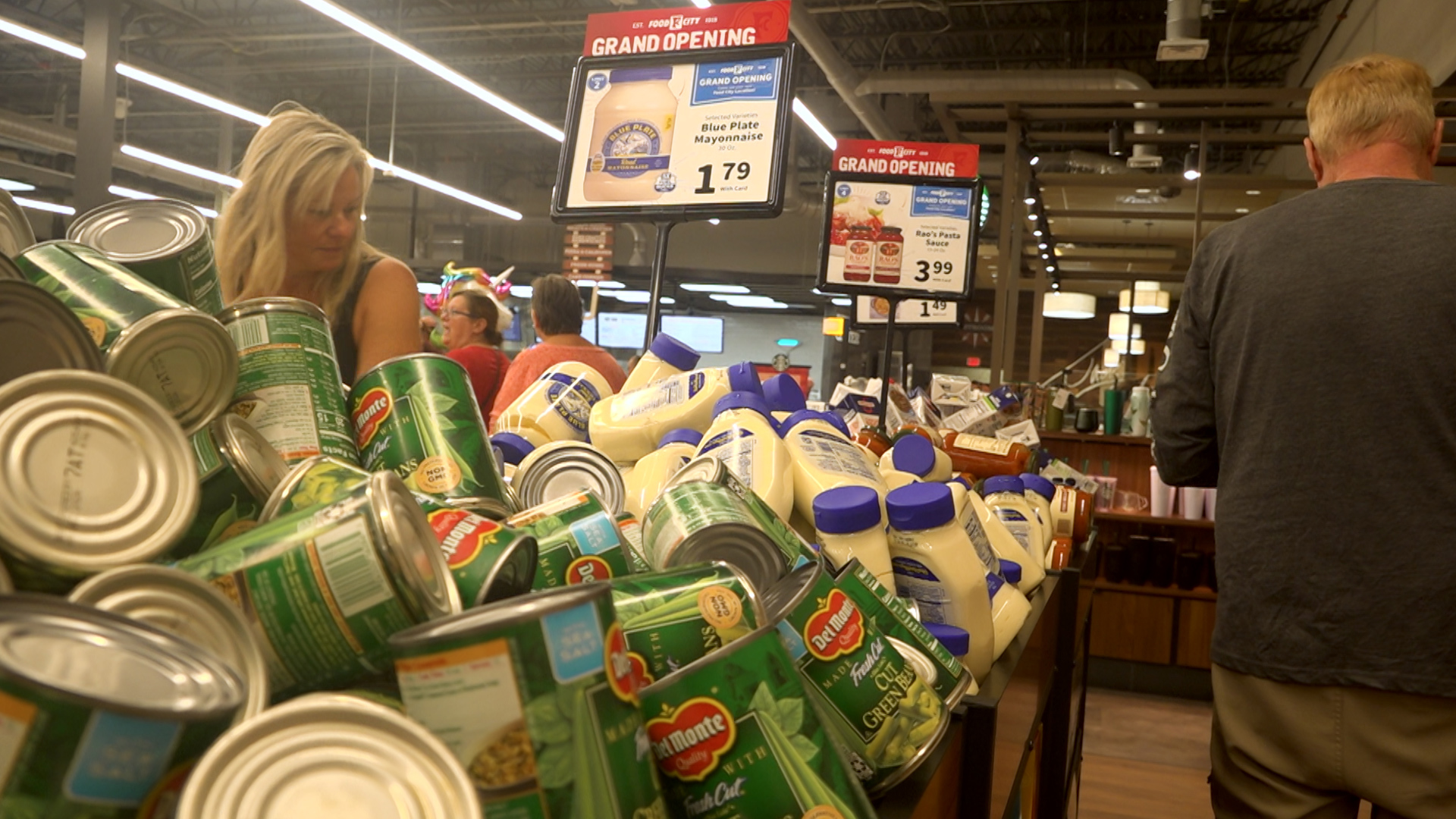 Customers packed the new Food City in Owens Cross Roads to get everything from groceries to coffee to fresh flowers.