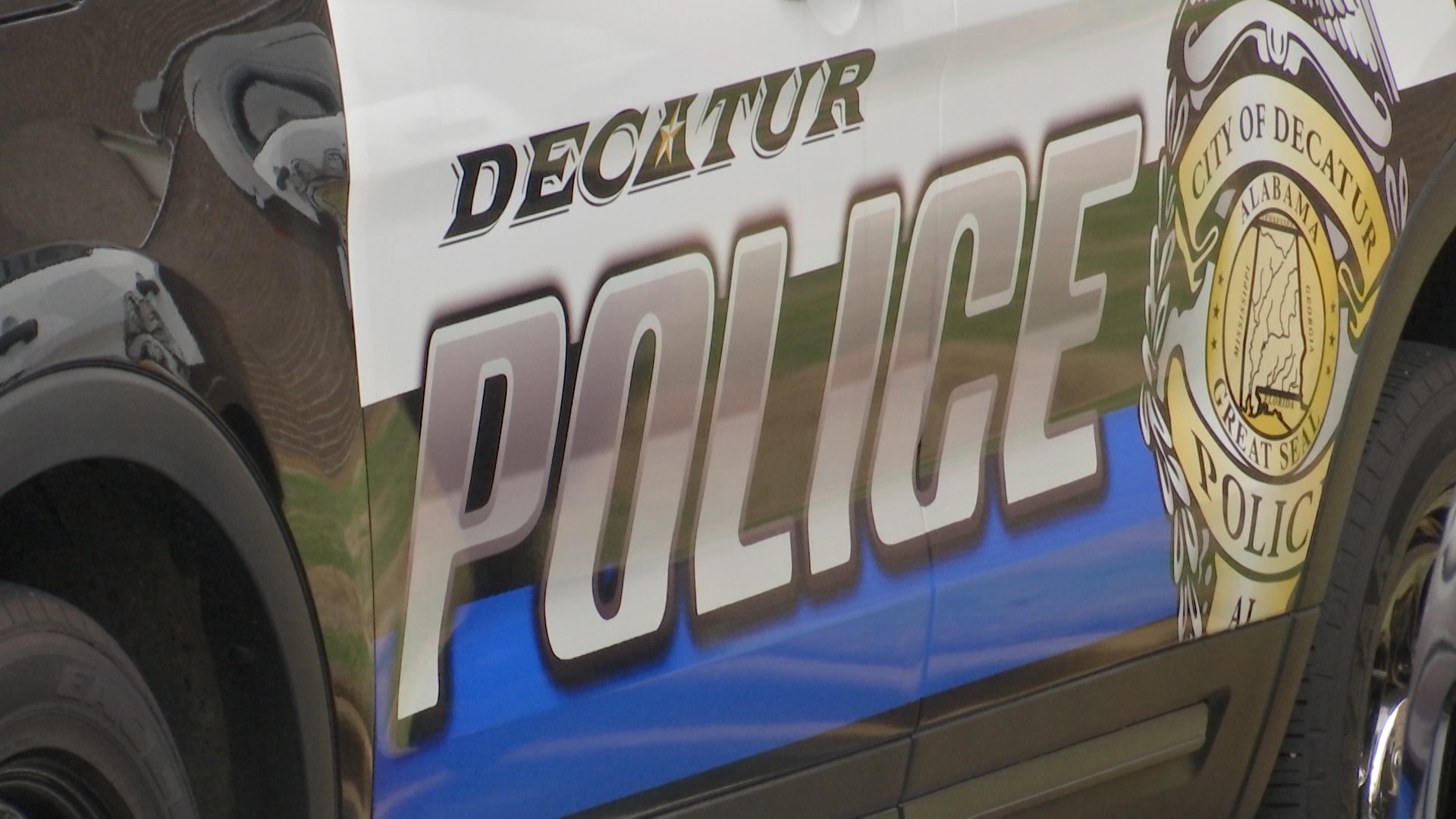 One dead in Decatur after Tuesday morning wreck