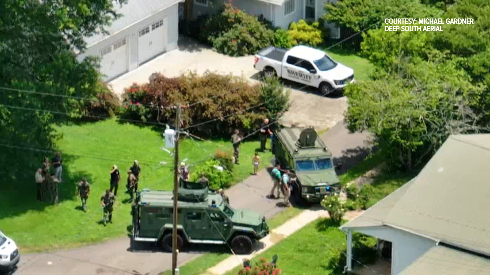 Man in custody after Woodville standoff with children | rocketcitynow.com