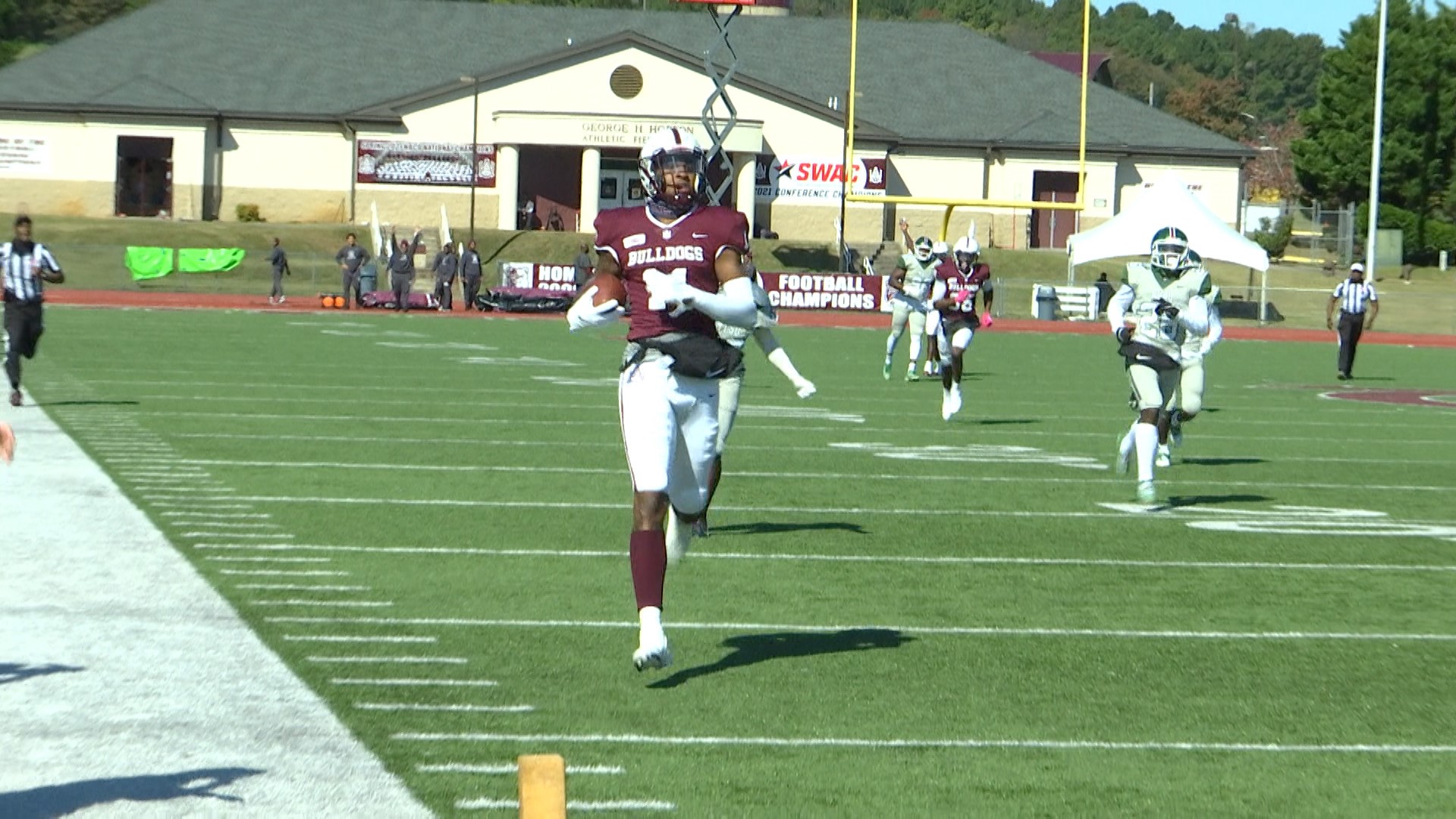 Alabama A&M rolled up 577 yards of offense and senior wideout Dee Anderson (Dallas, Texas) tied for the national lead in receiving touchdowns in a 42-14 victory.