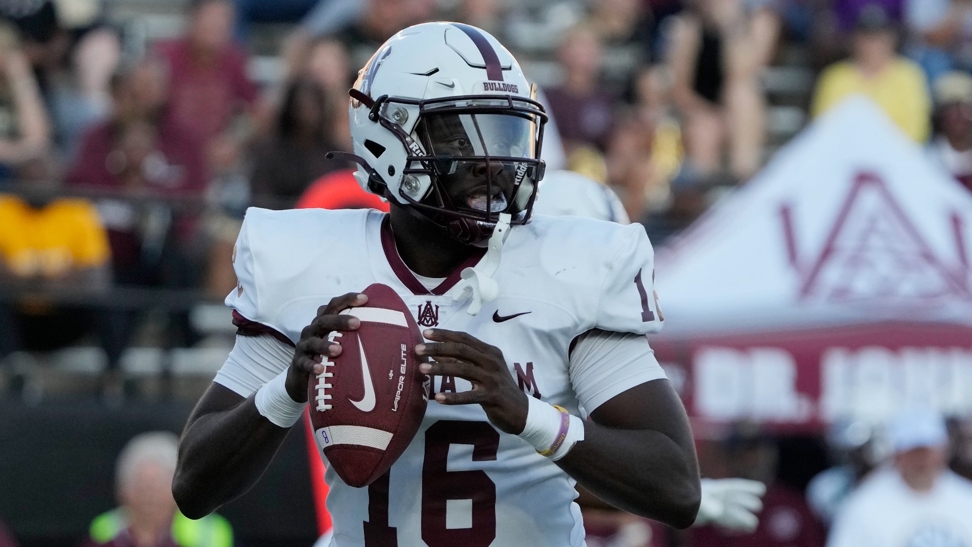 Lankford has 320 yards offense in Alabama A&M win