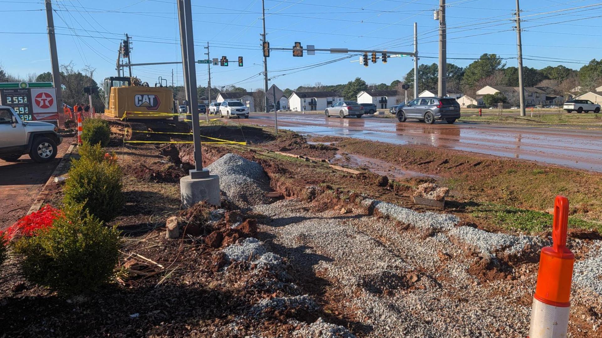 Water main break disrupts Wall Triana Highway traffic, drivers urged to ...