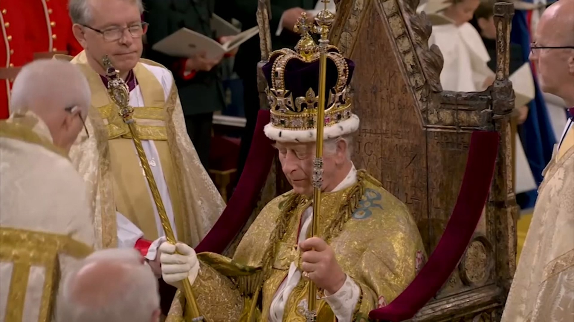 The ceremony drew thousands wanting to pay tribute to Britain's new monarch.