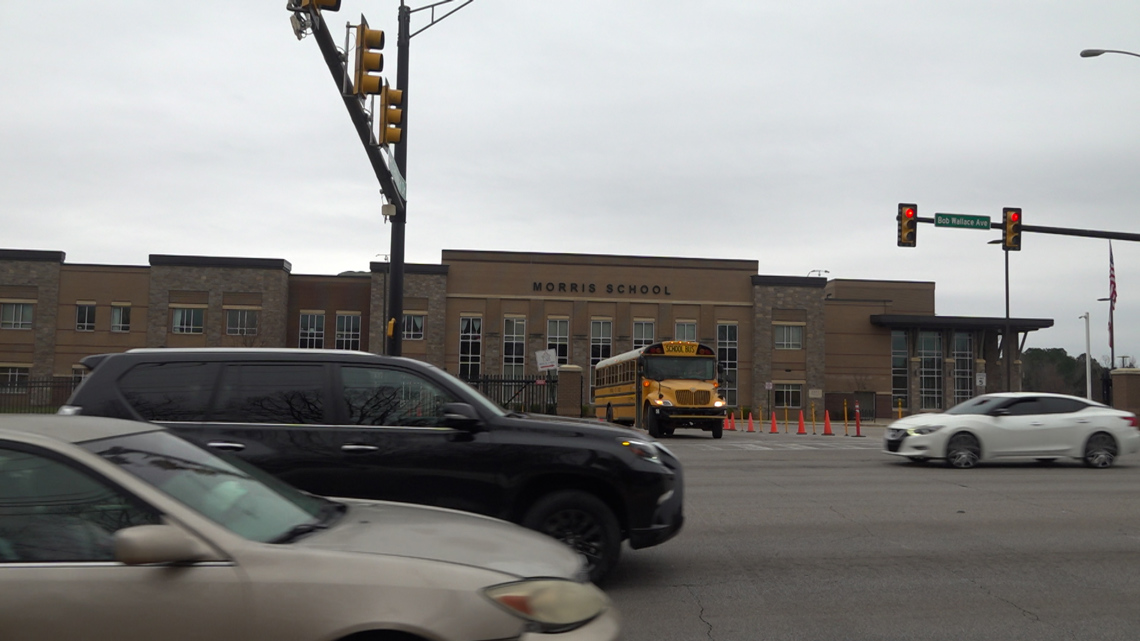 Parents worry about student safety near Morris School as dismissal traffic concerns grow