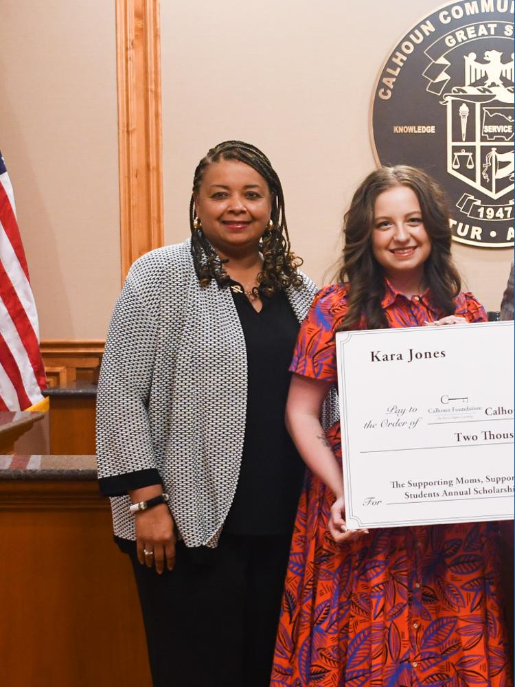 Calhoun student launches scholarship to aid student mothers facing ...